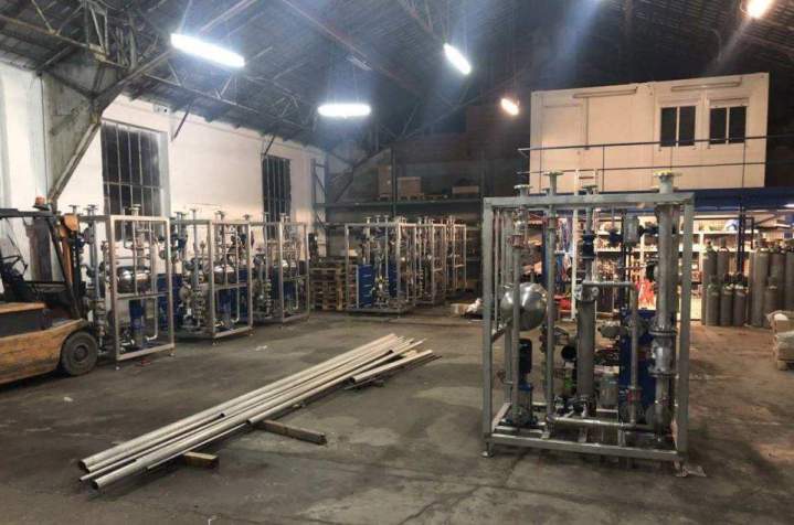 Entrepôt de systèmes de tuyauterie industrielle Auvergne-Rhône-Alpes